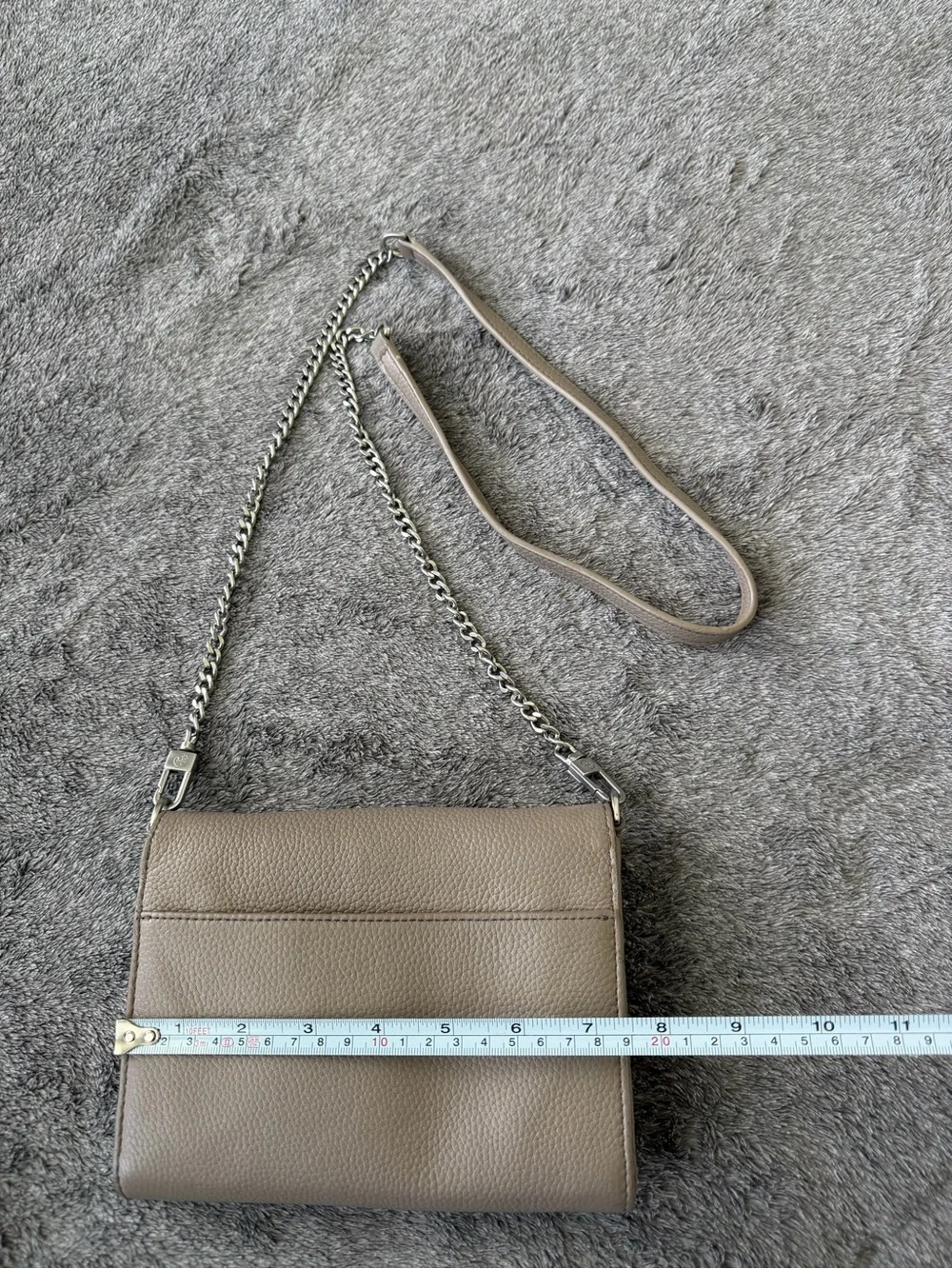 Tory Burch Britten Crossbody / Chain Shoulder Bag in Taupe
